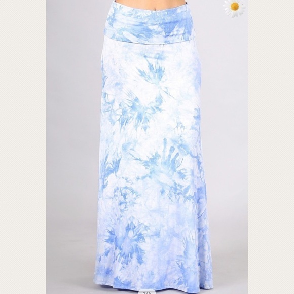 New! Plus Size Light Blue White Multi Maxi Skirt - Picture 1 of 5